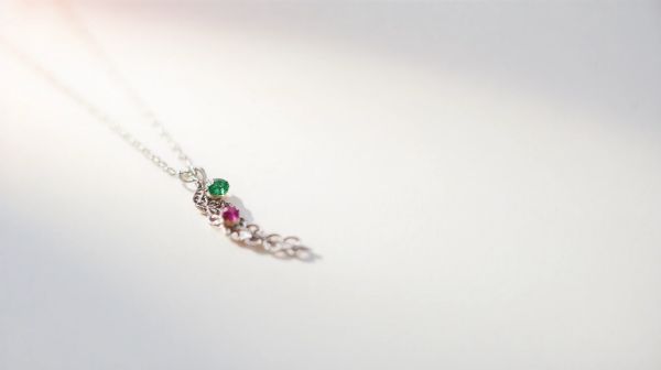 Explorez des bijoux uniques pour sublimer votre style